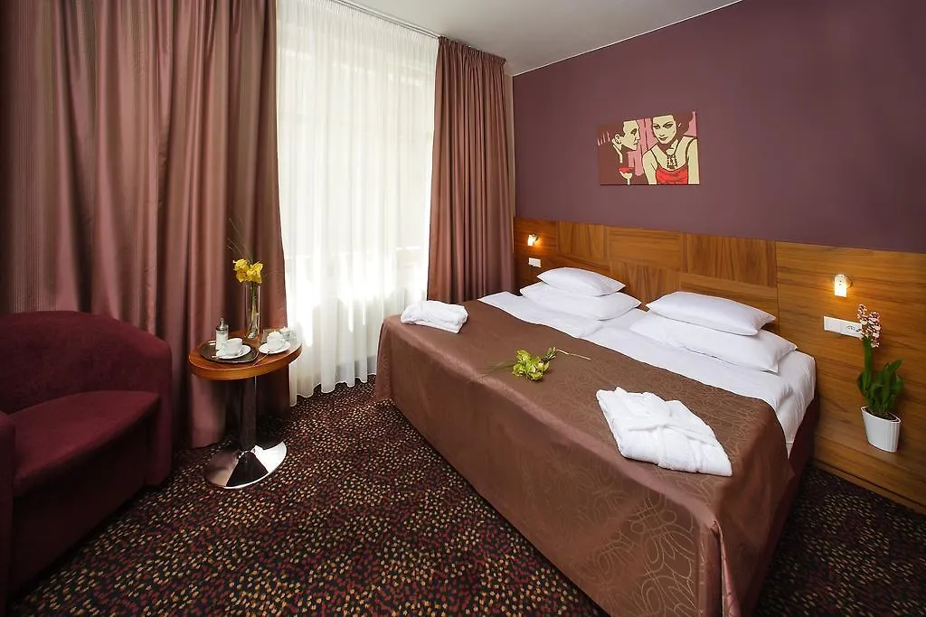 1.Republic Hotel Прага 4*,  Чехия