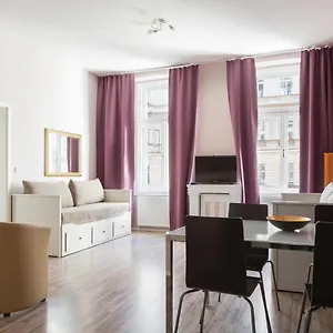 Hotel Royal Court Legerova, Praga