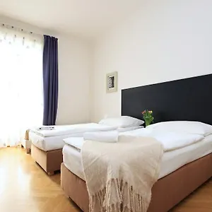Quadrio Bedroom Prag